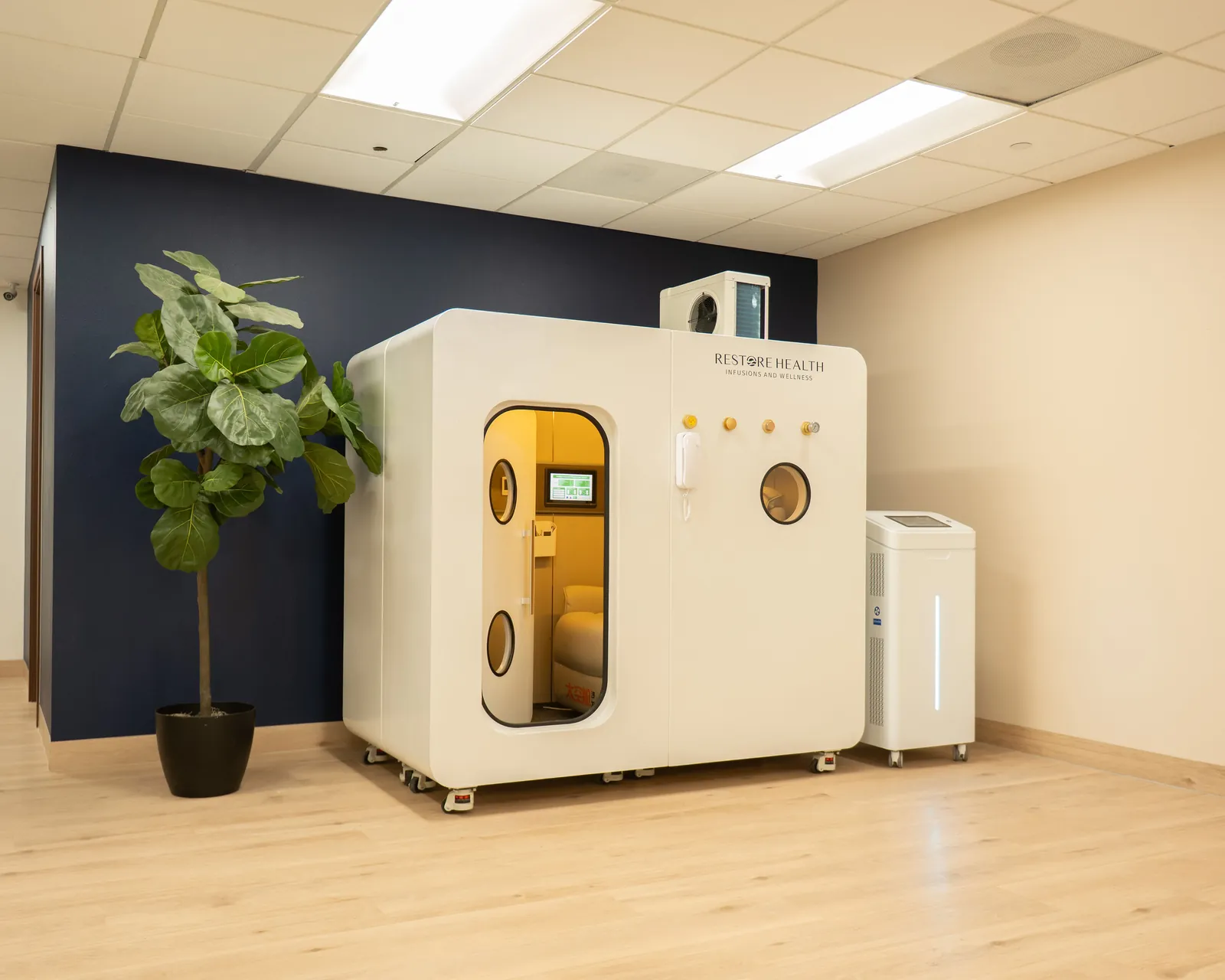 Our hyperbaric oxygen chamber in its private room at the Rancho Bernardo clinic